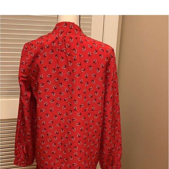 Draper James Lipstick Tie Neck Blouse in Lipstick Red Floral, Size XSmall - Picture 11 of 16